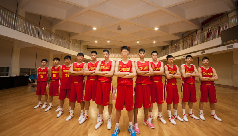 开云体育官网-新胡金秋来了！中国男篮又一15岁2米08新星蹿升，夺银进最佳阵容