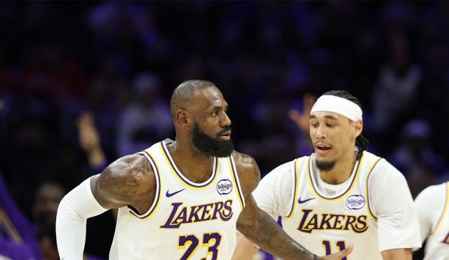 开云体育官网-不老神话！​40岁詹皇归位统治末节：把客场打成主场