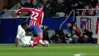 开云体育官网-【欧冠】阿尔瓦雷斯点球违例，皇马点球大战淘汰马竞