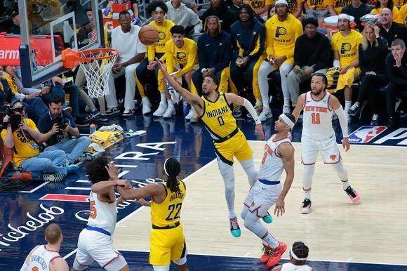 开云APP-布朗森VS哈利伯顿，全明星后卫对决为何不见硝烟？