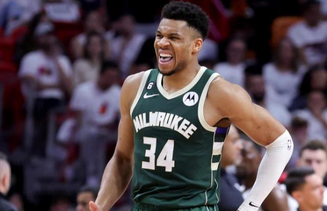 字母哥拒绝利拉德式忠诚 未做好提前续约的准备