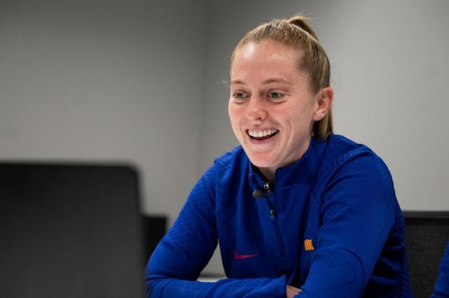 开云体育下载-巴萨女足英国双星：享受西班牙的足球 女足在变好