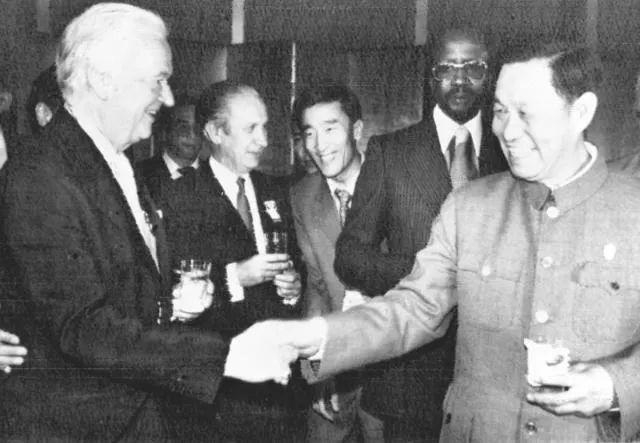 开云体育下载-走，上冰！|冬奥会|国际奥委会|花样滑冰|普莱西|上海_新浪体育_新浪新闻