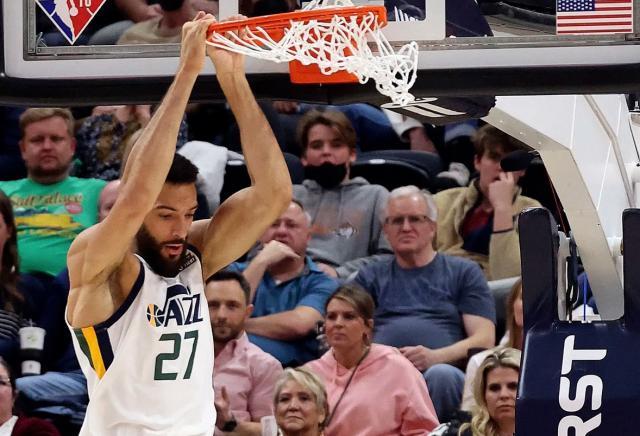 开云体育官网-8战7负后豪取6连胜 戈贝尔复出爵士重新步入正轨