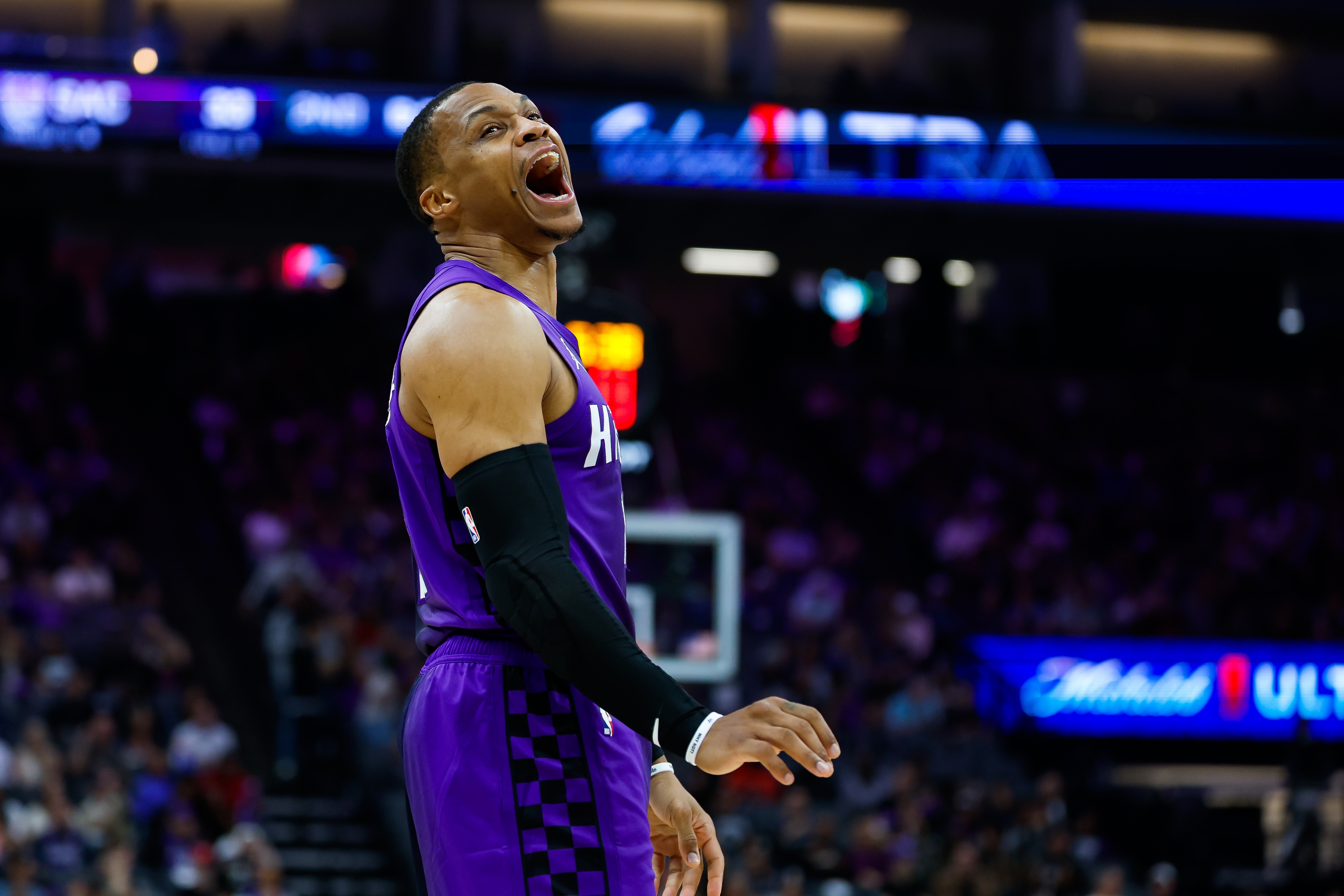 开云体育官网-总进球榜人均名人堂？老詹超天勾 保罗差5球进前40 三少库赞在列