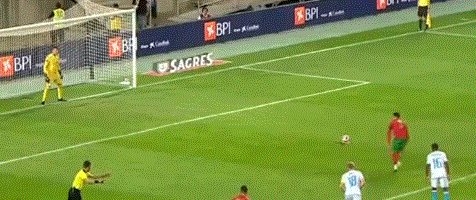 【世预赛】C罗两点射+帽子戏法 B费传射 葡萄牙5比0