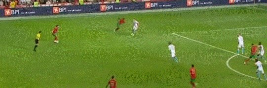 【世预赛】C罗两点射+帽子戏法 B费传射 葡萄牙5比0