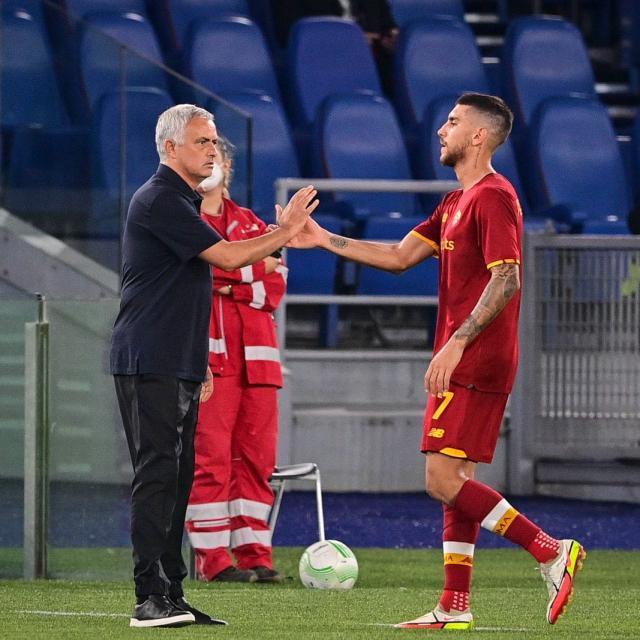 开云APP-6连胜罗马仍有隐忧？穆帅不满：我们不配5比1赢球