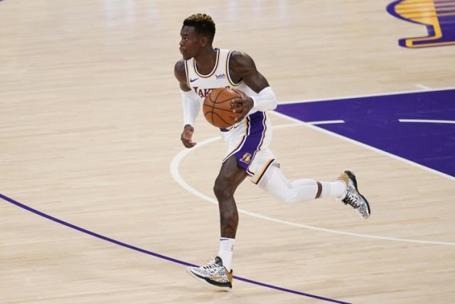 1619502450667058785.jpg 施罗德扛起湖人大旗 老詹复出他的角色也不会改变