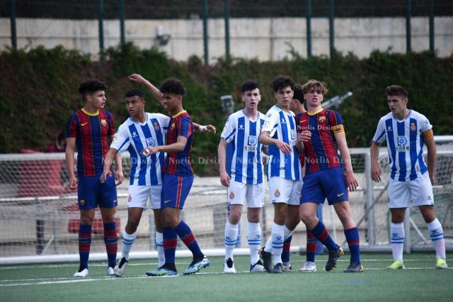 1617448469296081189.jpg 开云-【观察】全村骄傲,未来希望,都是普通的行路人而已