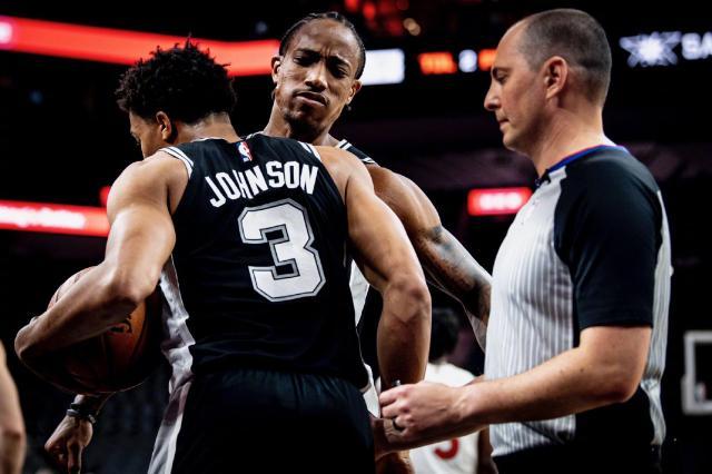 1610269193738049306.jpg 开云体育官网-【体坛篮球秀】连胜洛城双雄!马刺真的决定不摆烂?