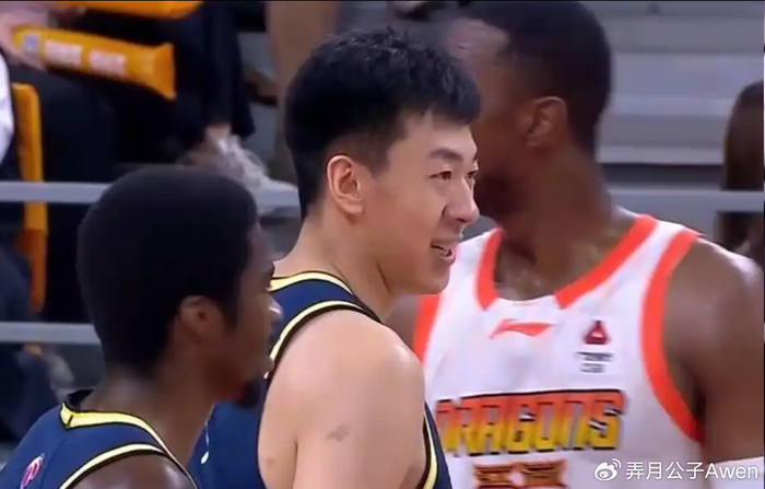 0分0板3犯规！不止徐昕焦泊乔，CBA状元郎也被杜锋用废了|广东|王少杰|易建联|周琦|篮板_新浪新闻